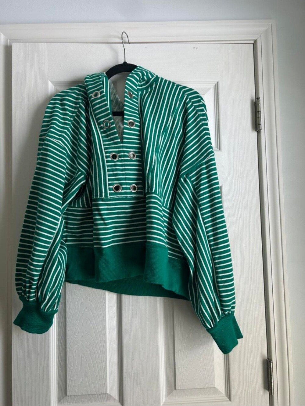 PILCRO Grommet Striped Green Pullover Hoodie Jacket
